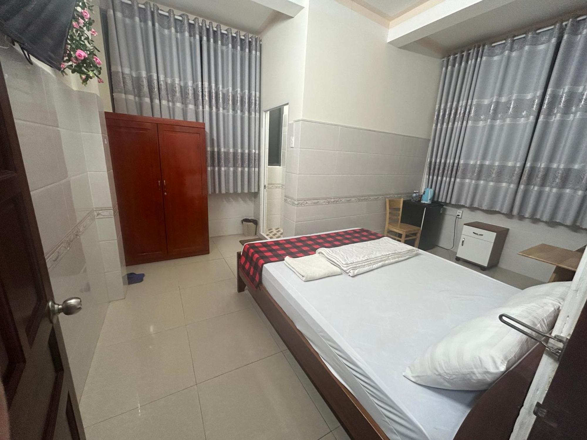 Hotel Anh Tuan Bac Lieu Esterno foto