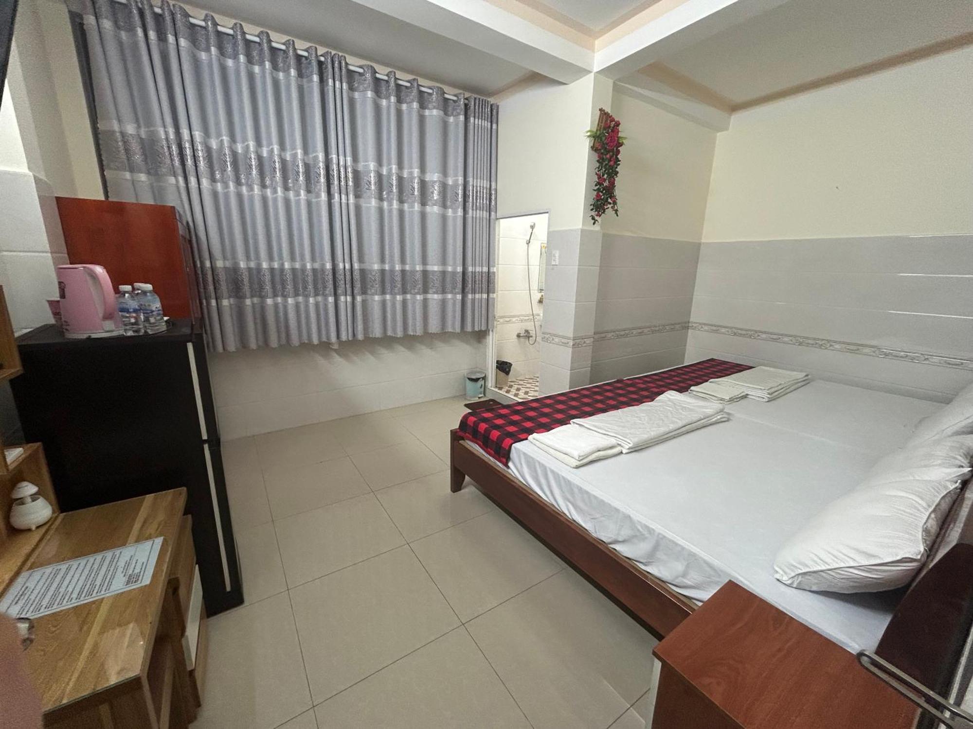Hotel Anh Tuan Bac Lieu Esterno foto